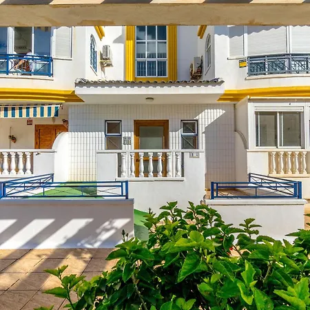 Perla By The Sea Apartment